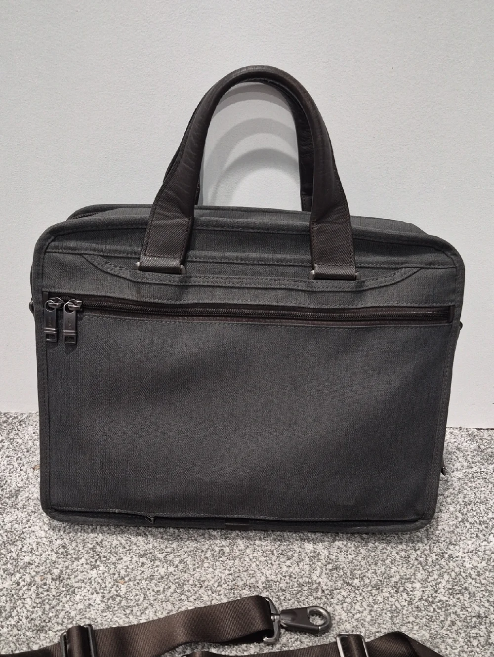 Tumi removable sleeve